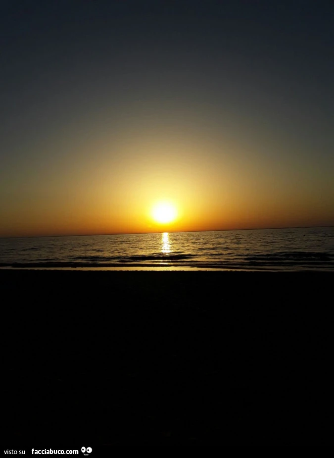 Tramonto in mare