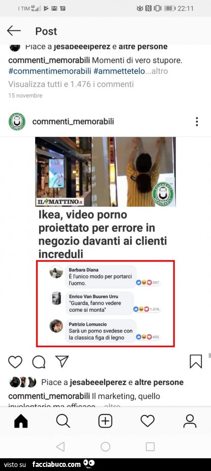 Ikea, video porno proiettato per errore in negozio davanti ai clienti increduli. È L'unico modo per portarci l'uomo. Guarda fanno vedere come si monta. Sarà un porno svedese con la classica figa di legno