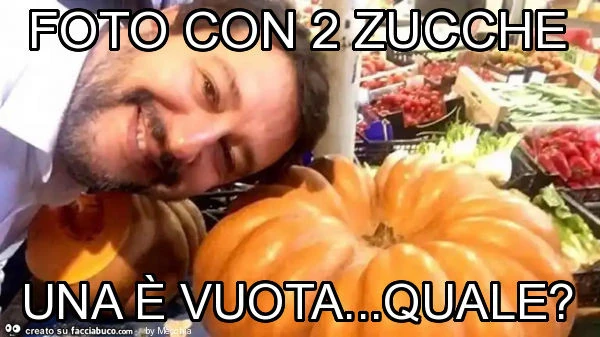 Foto con 2 zucche una è vuota&hellip; quale?